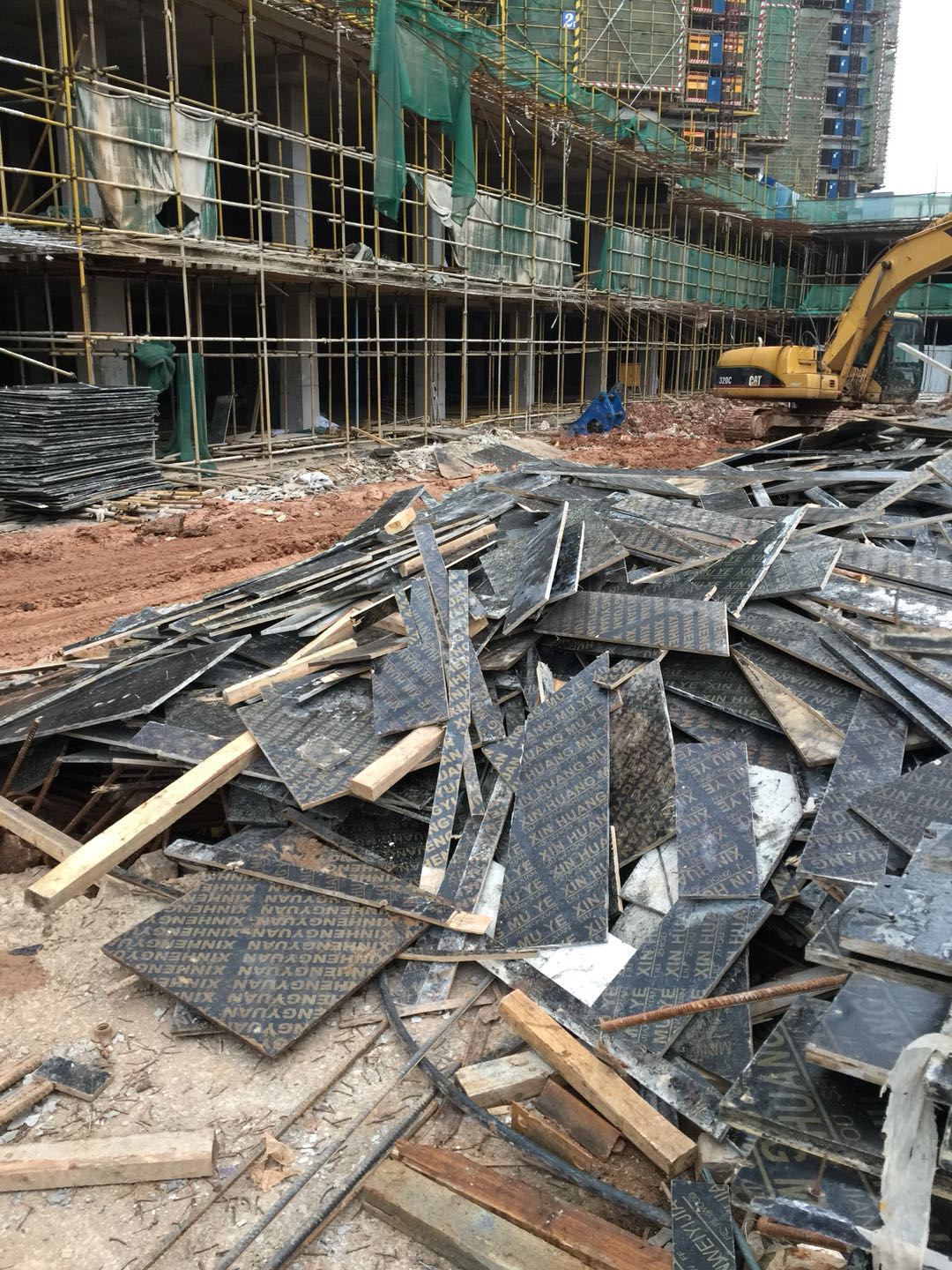 建筑工地現(xiàn)場(chǎng)